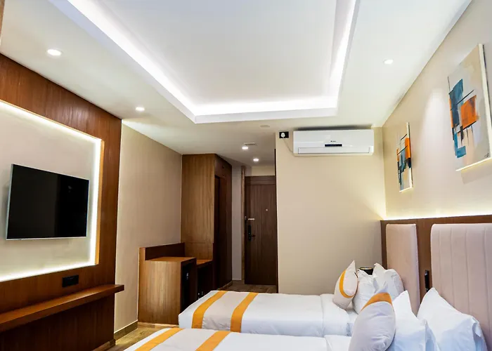 Hotel Grand Ambassador Business 3*